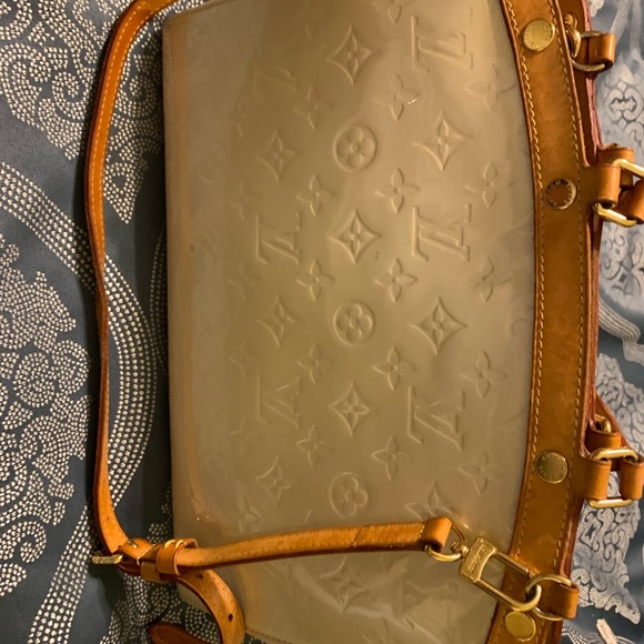 100% Authentic Louis Vuitton Brea MM - Picture 3 of 5